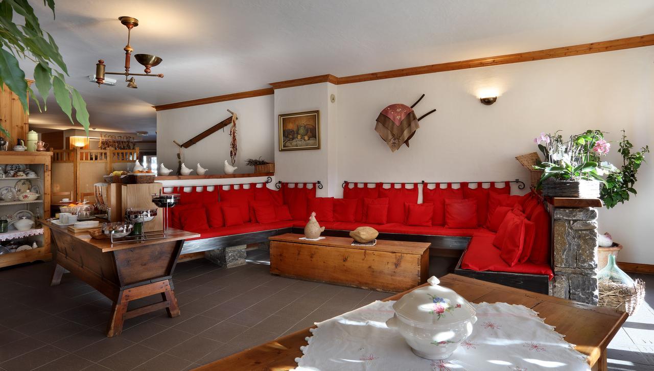 Hotel Autantic Bourg-Saint-Maurice Bagian luar foto